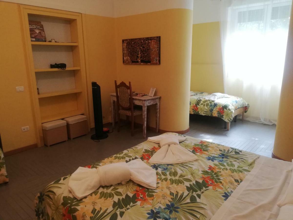Bonsy Bou Panzió Bergamo Kültér fotó
