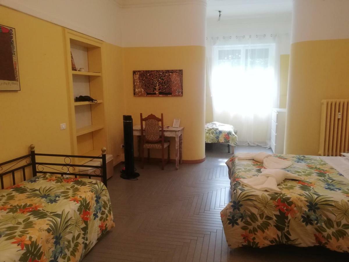 Bonsy Bou Panzió Bergamo Kültér fotó